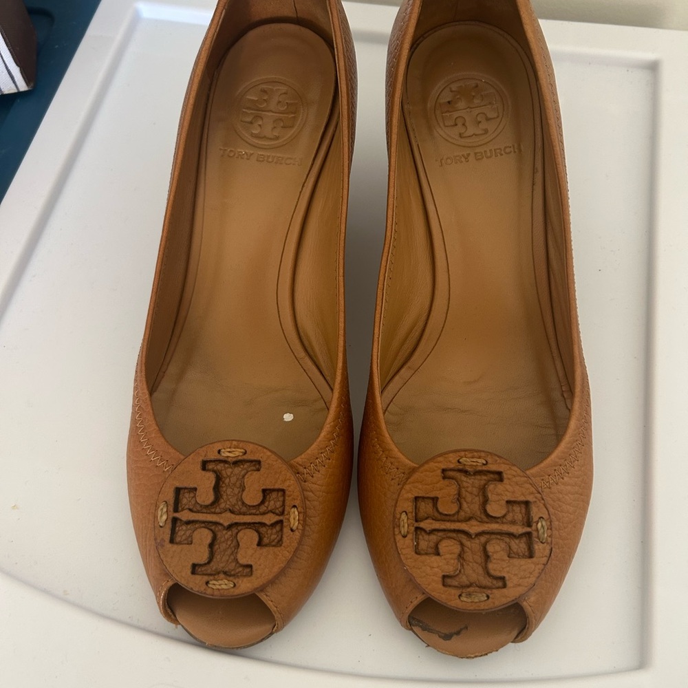 Tory Burch Brown Peep-Toe Heels